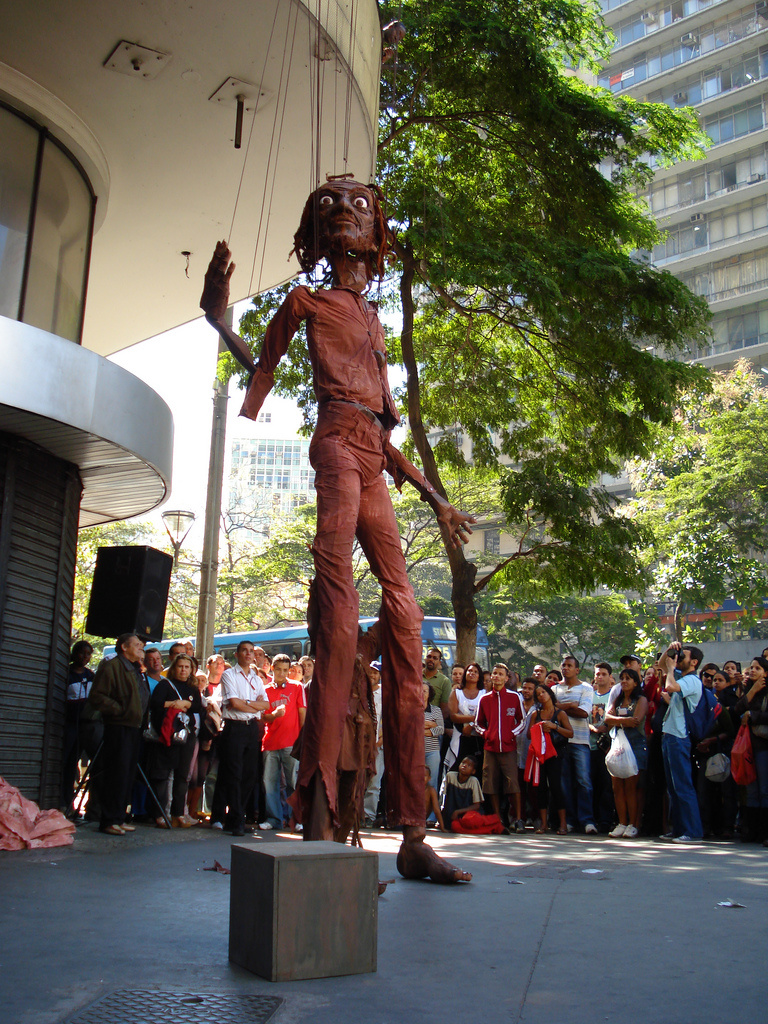 fitbh-2008-_-mendigo-marrom